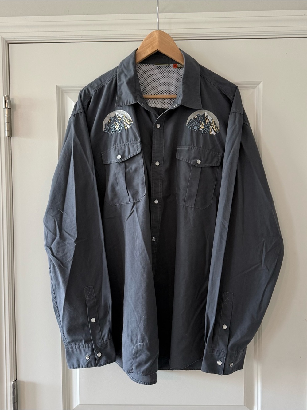 RARE Howler Bros 2016 Tetons Gaucho Pearl Snapshirt Fishing Casting 4 A Cure XL